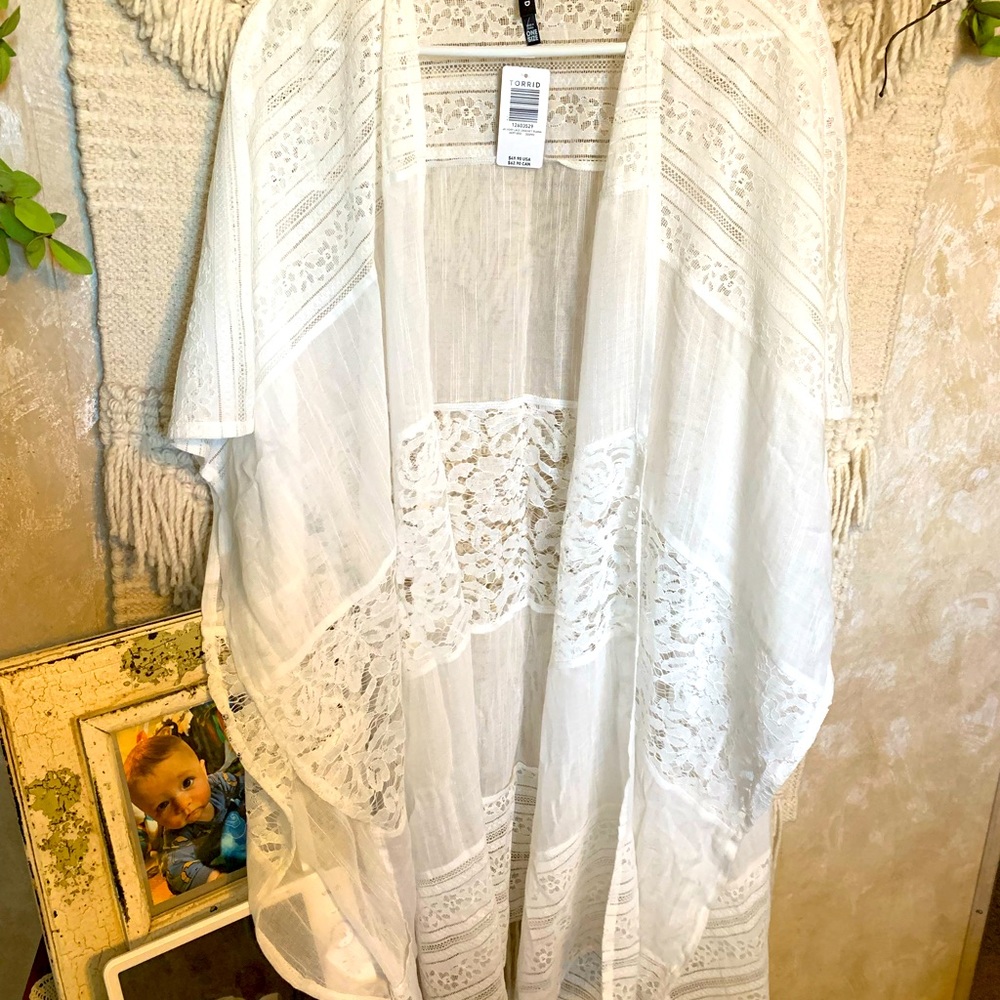 Boho Ivory Lace Kimono Wrap